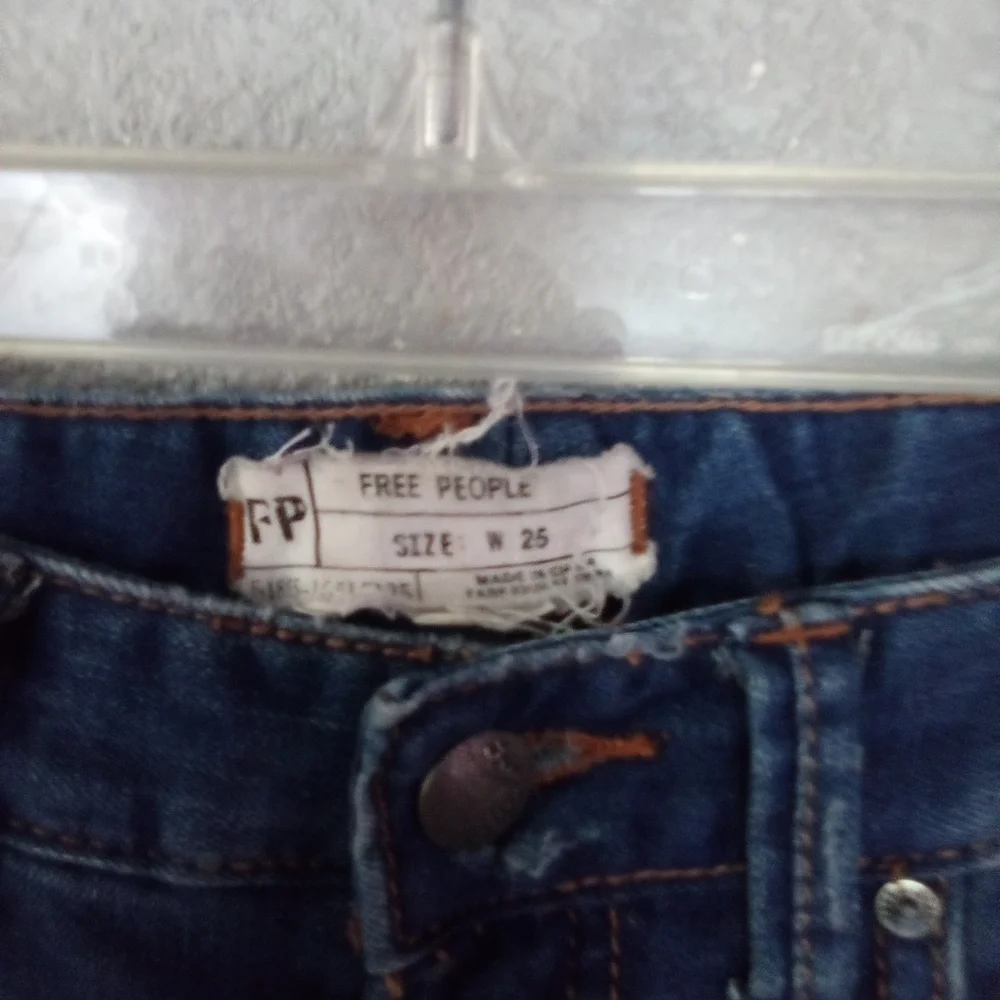 Stylish Blue Distressed Jeans